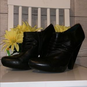 Jessica Simpson black boots, booties, size 6.5